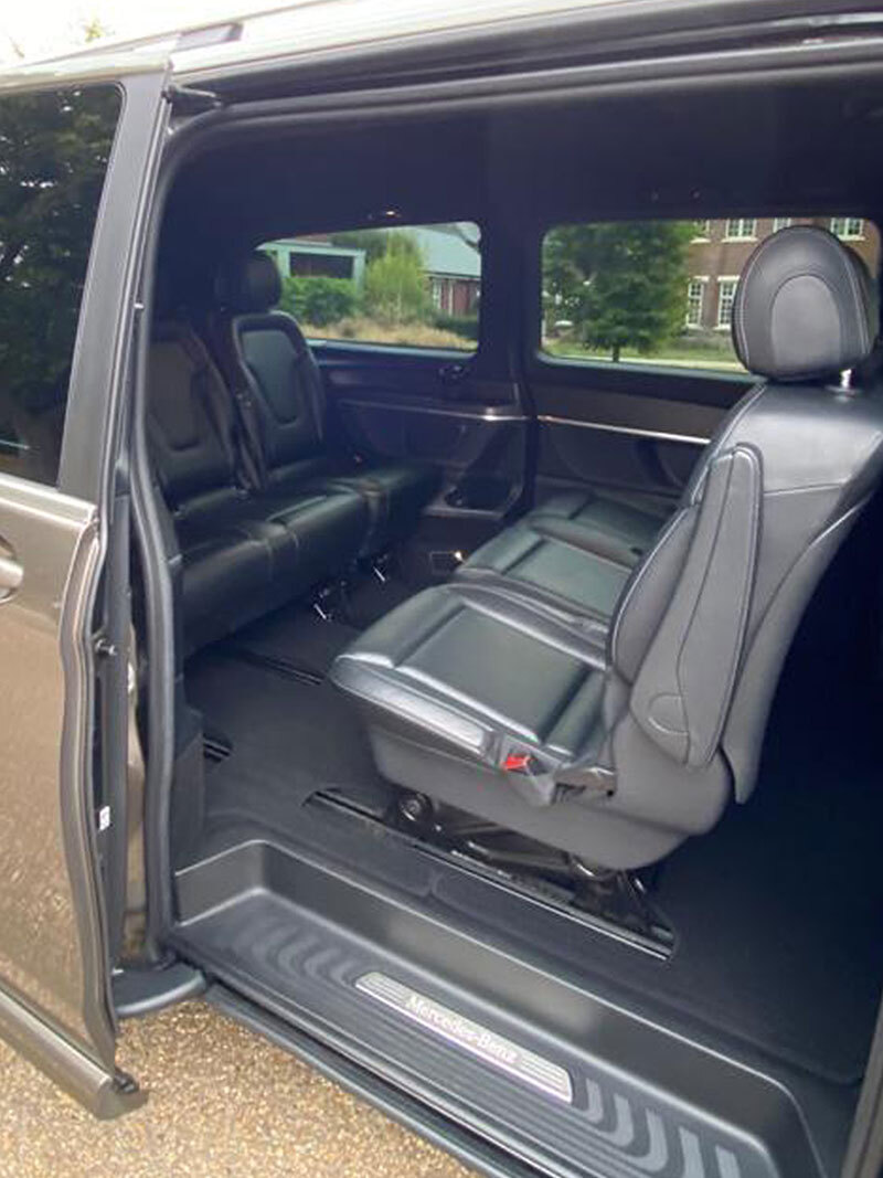 Private luxury sightseeing excursions travel Bicester