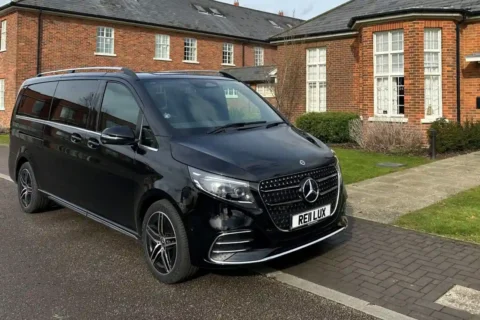 Bicester Luxury Taxi Service